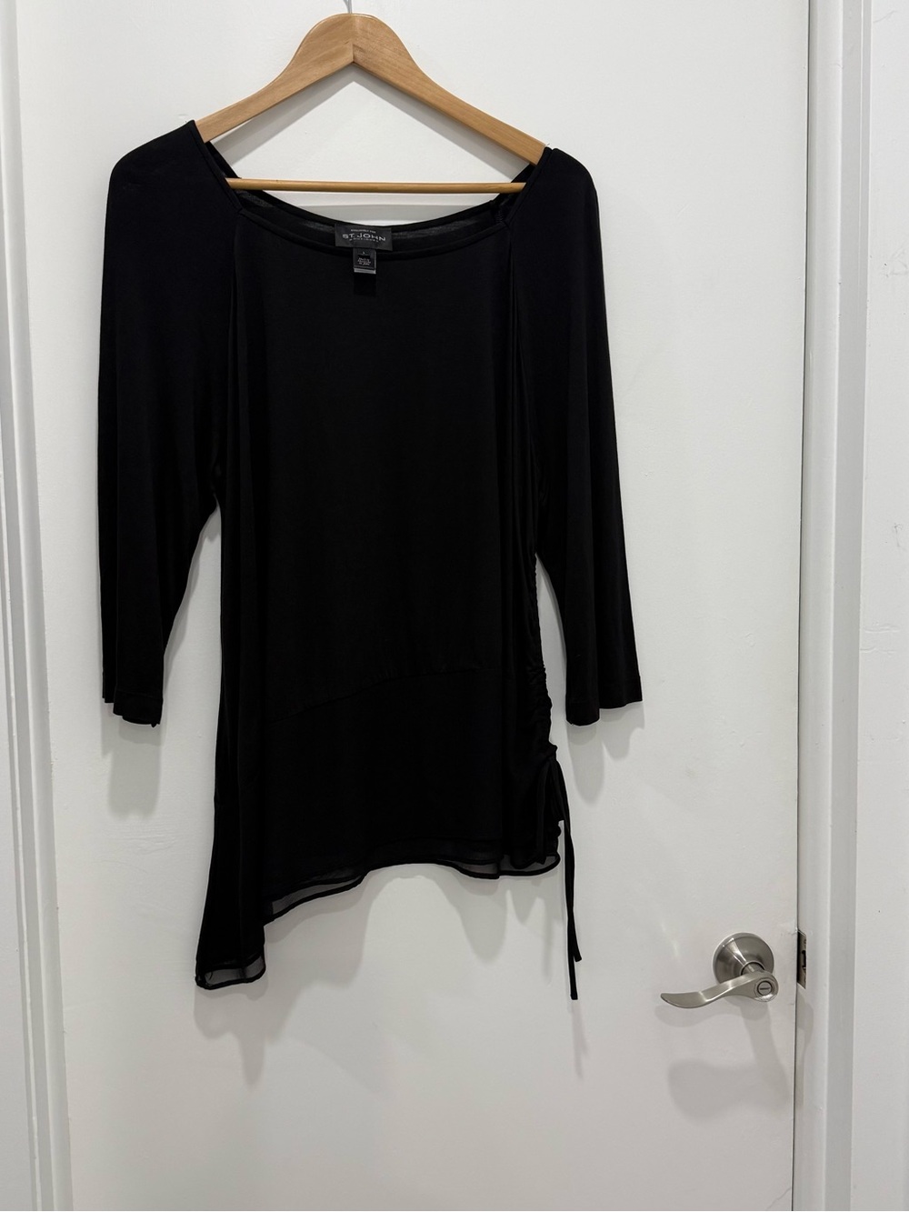 St. John Boutiques Black Silk Viscose Tunic Top Ruched Side Tie 3/4 Sleeve